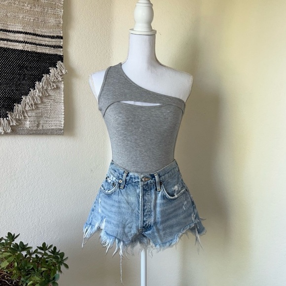 Superdown Sadra One-Shoulder Gray Tank Bodysuit, Like New - Picture 5 of 8